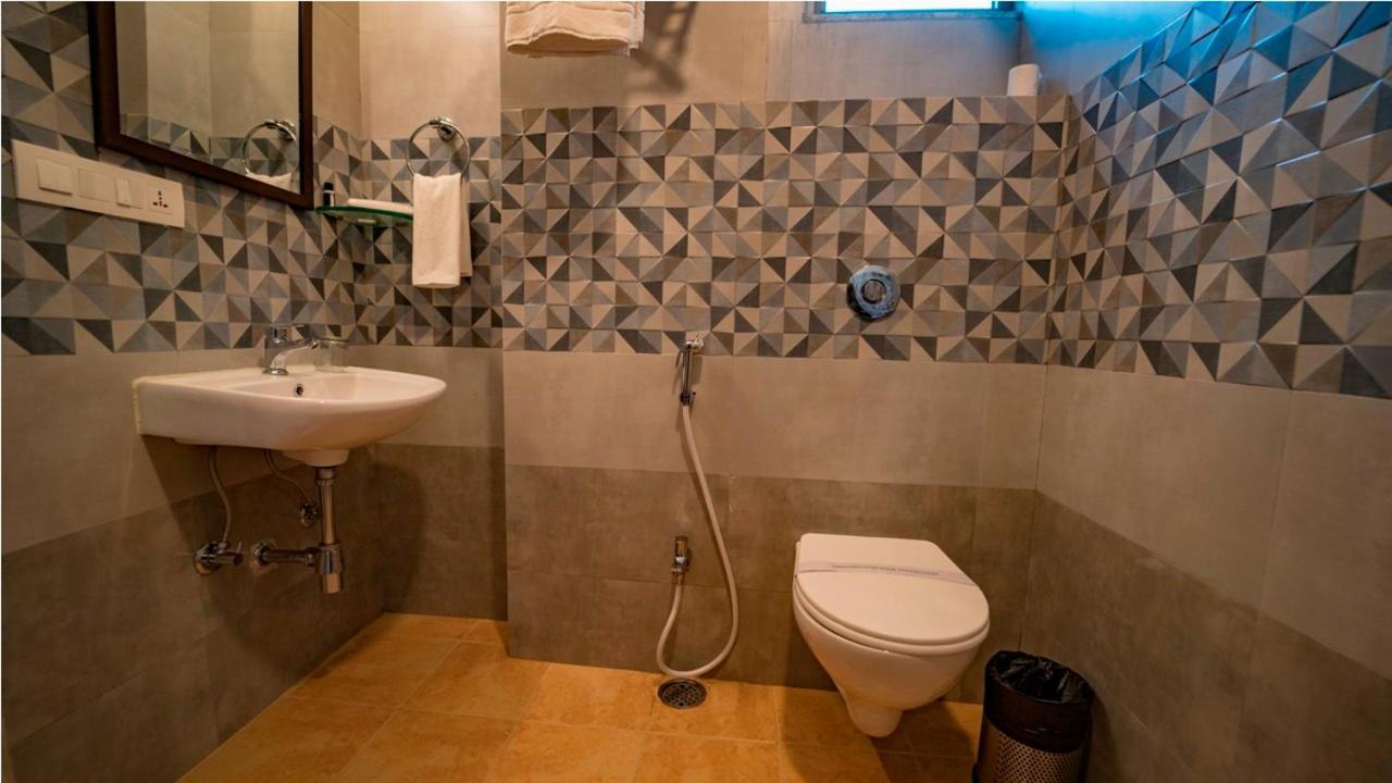 Hotel Wonder Cliff Udaipur Extérieur photo