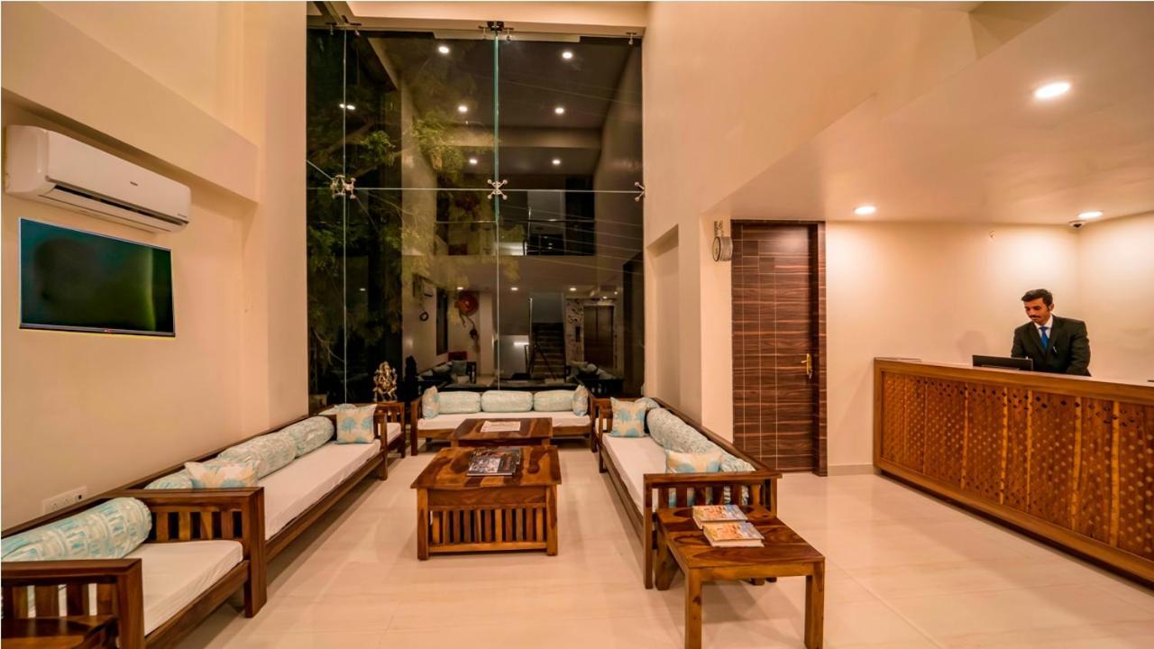 Hotel Wonder Cliff Udaipur Extérieur photo
